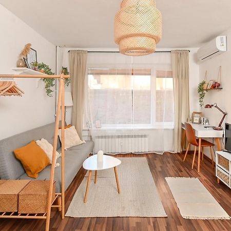 Cosy&Art 1Bd Apartment Next To Slaveykov Square Sofia Bagian luar foto