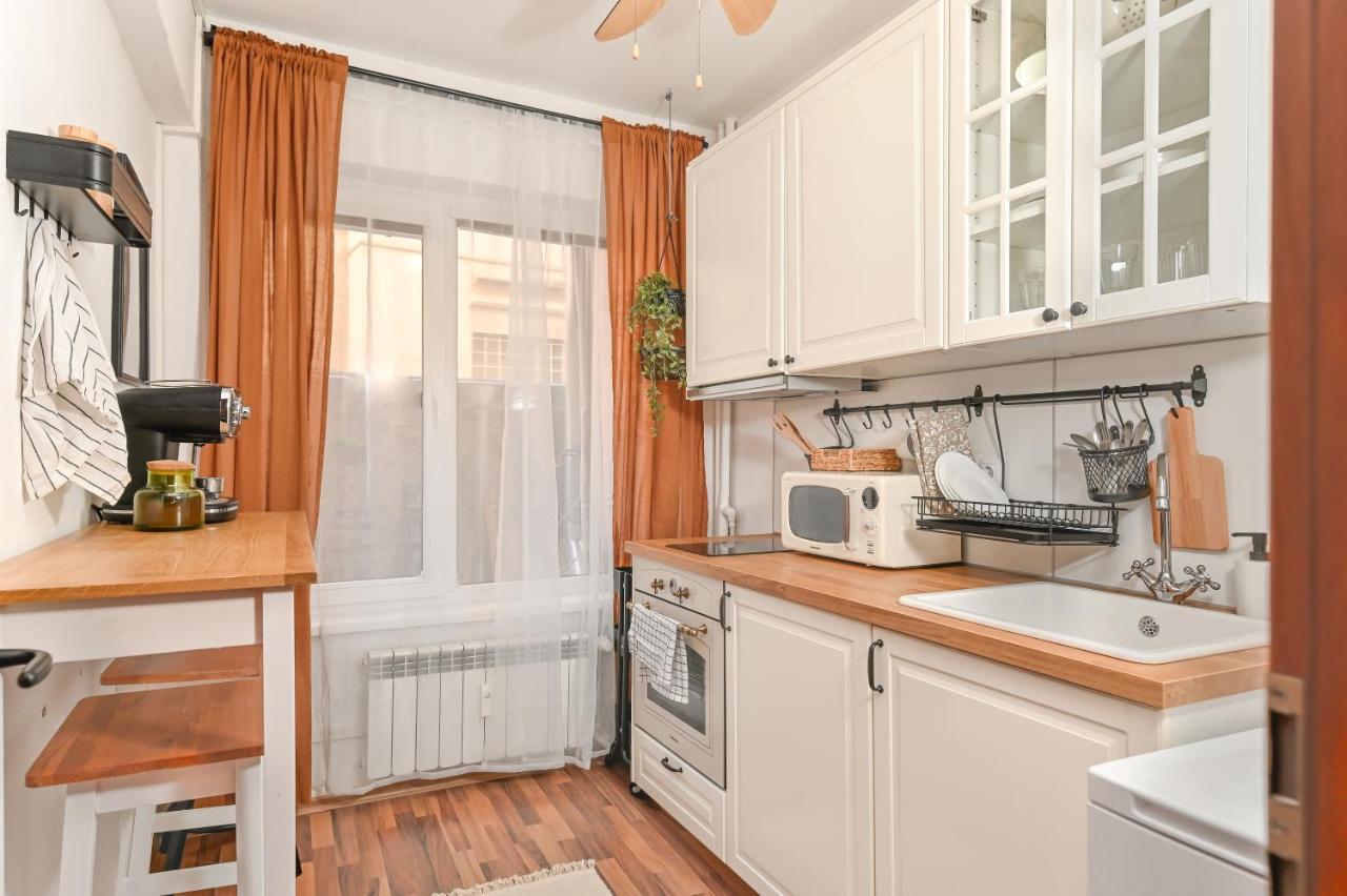 Cosy&Art 1Bd Apartment Next To Slaveykov Square Sofia Bagian luar foto